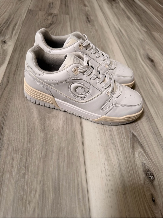 Coach Shoes - Coach Soho CAQ25 White Leather Sneakers Size 8.5B Gently Used